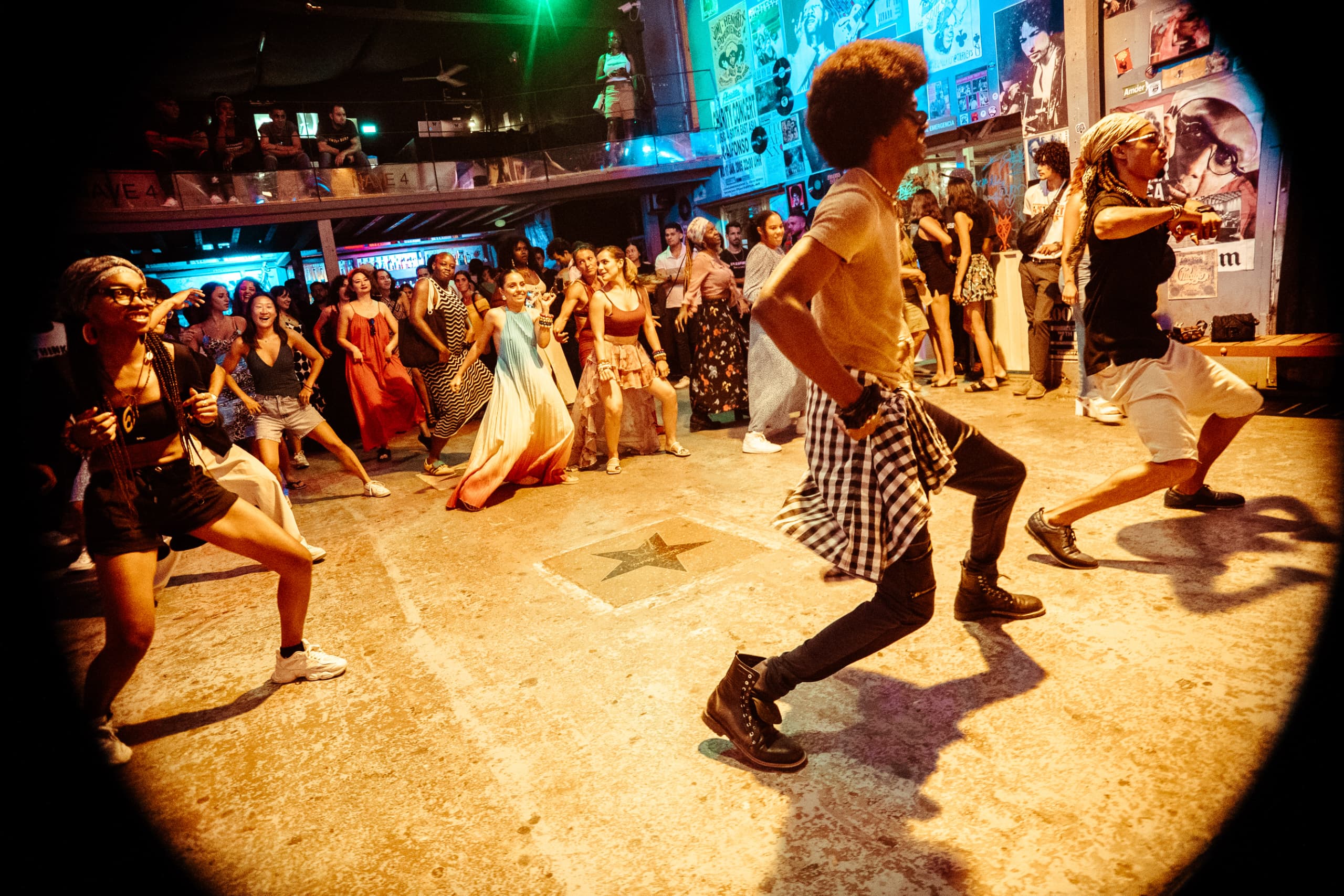 Afrobeat: Clase abierta + Dj Session WhatsApp Image 2025 06 27 at 12.39.47 PM