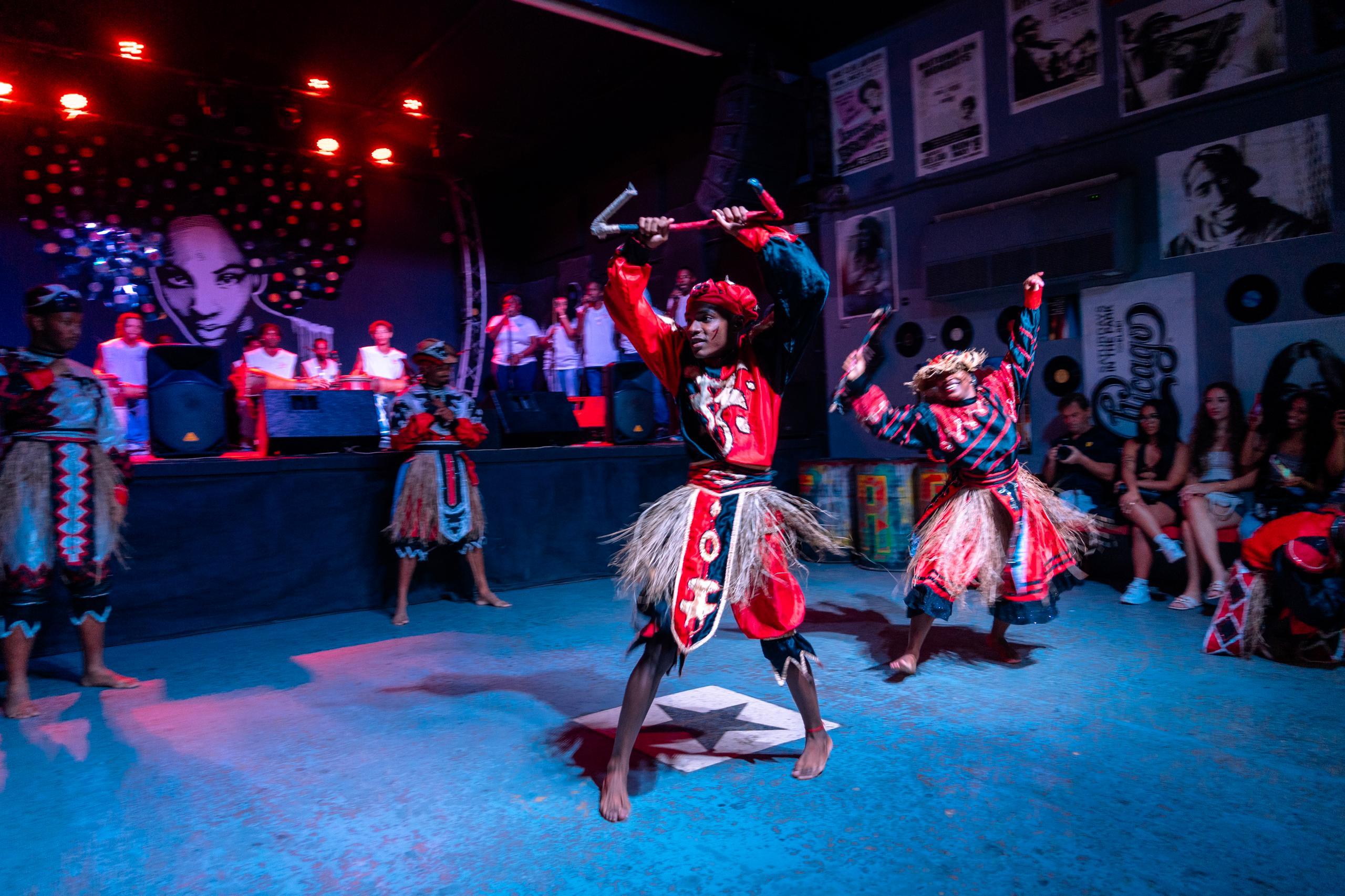 Folklore: clase abierta WhatsApp Image 2025 07 01 at 11.00.26 PM